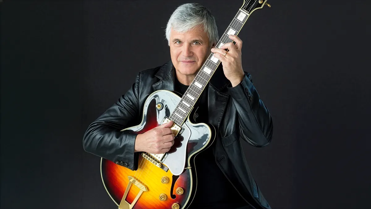Laurence Juber