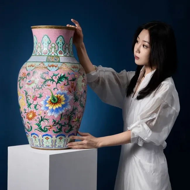 Chinese, Japanese & Southeast Asian Art