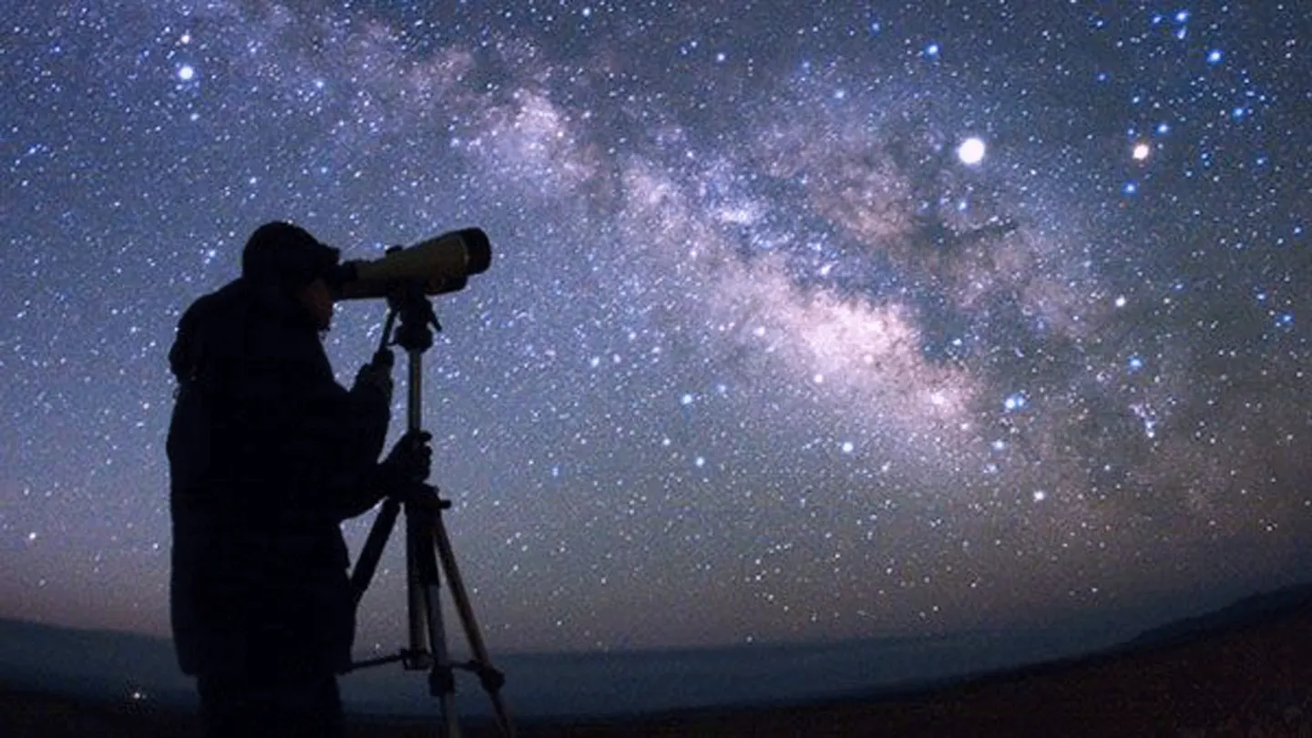 James Arthur Vineyards presents Wine & Stargazing