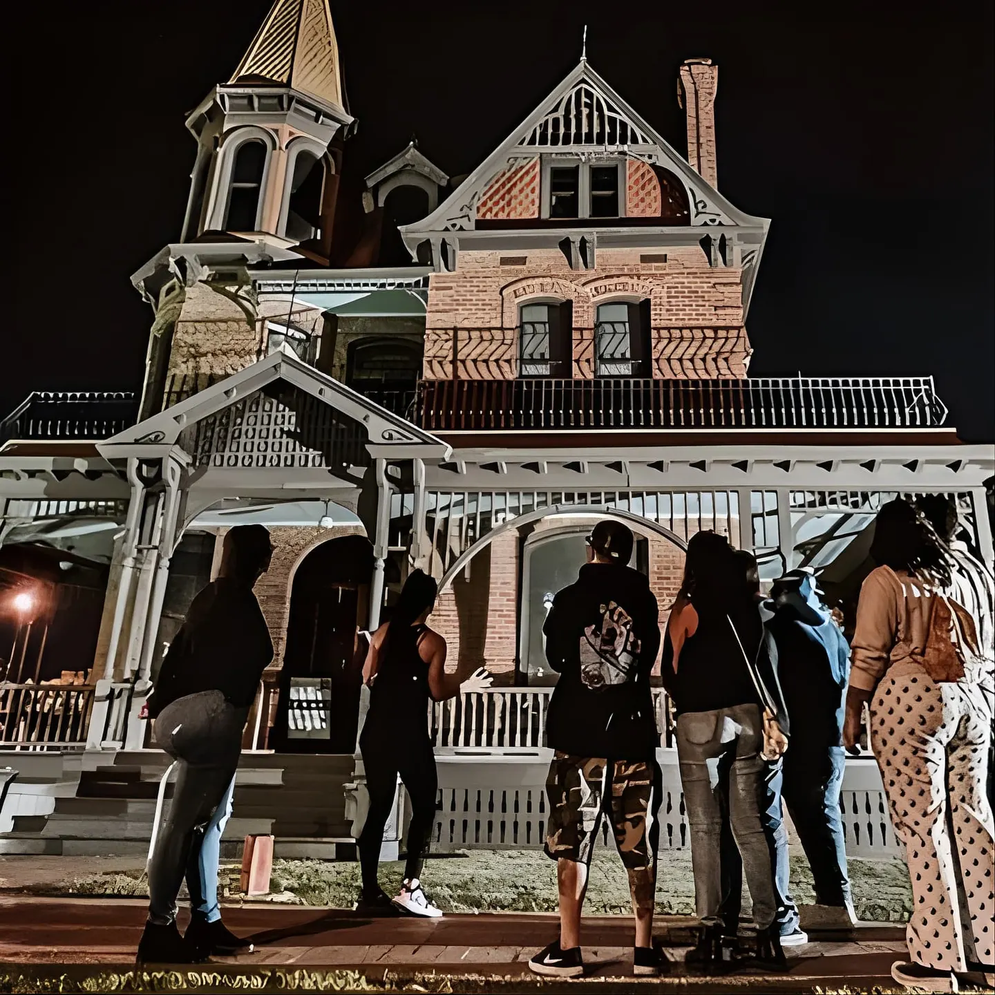 Phoenix History, Mystery and Ghost Hunting Tour