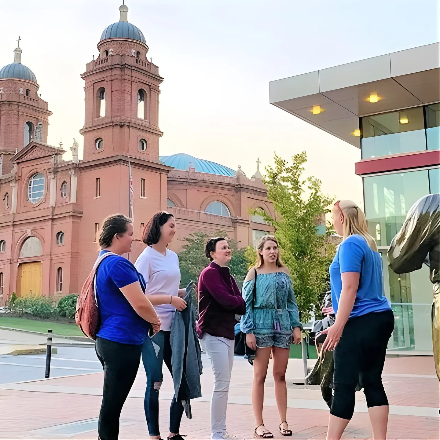 Downtown Asheville Tip-Based Sightseeing Walking Tour