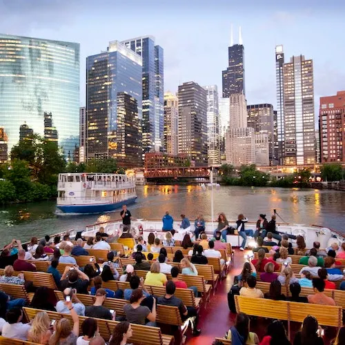 Chicago: Architecture River Cruise from Navy Pier