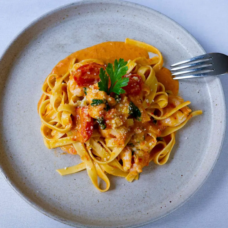 Authentic Tagliatelle & Pomodoro: A Traditional Italian Pasta