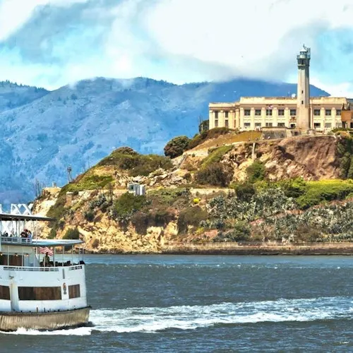 Muir Woods & Sausalito: Guided Day Tour from San Francisco + Alcatraz Entry
