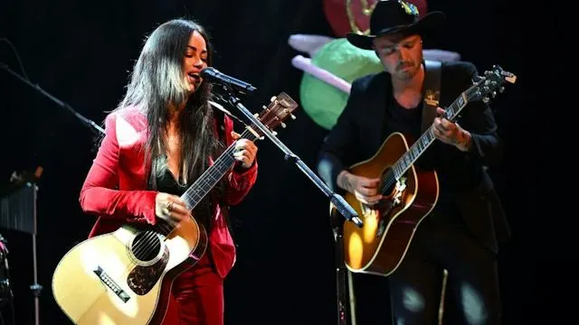 AURA DIONE - duo og helt tæt på!