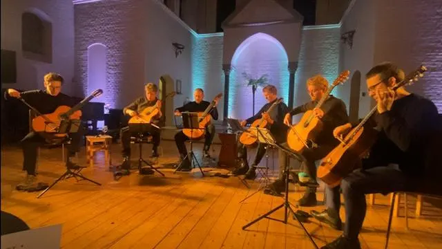Langbordkoncerter #2 – Musik, mad og mennesker