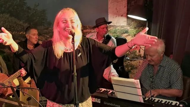 Intimkoncert med Billie and the Jeans