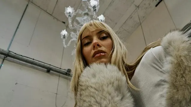 Savy Stone | Stairway
