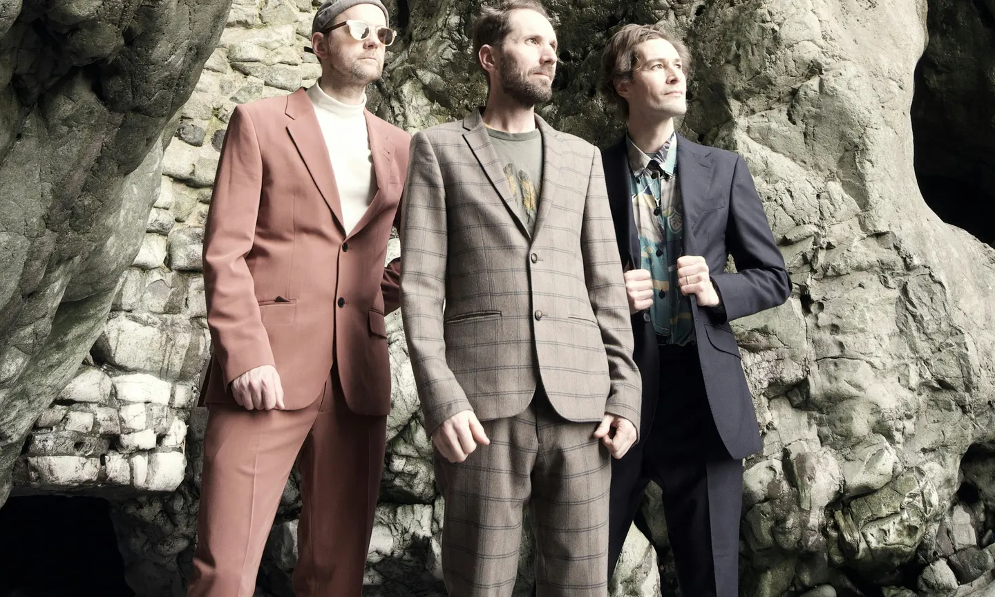 Stornoway: Live + Signing