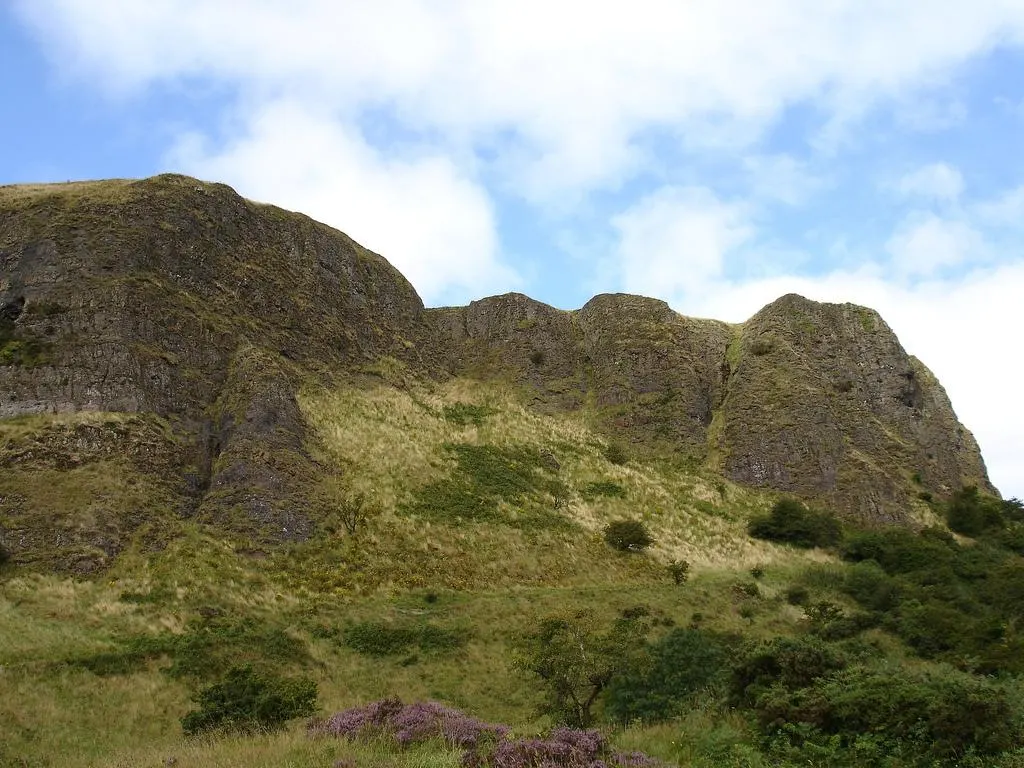 Taster Hike: Cave Hill