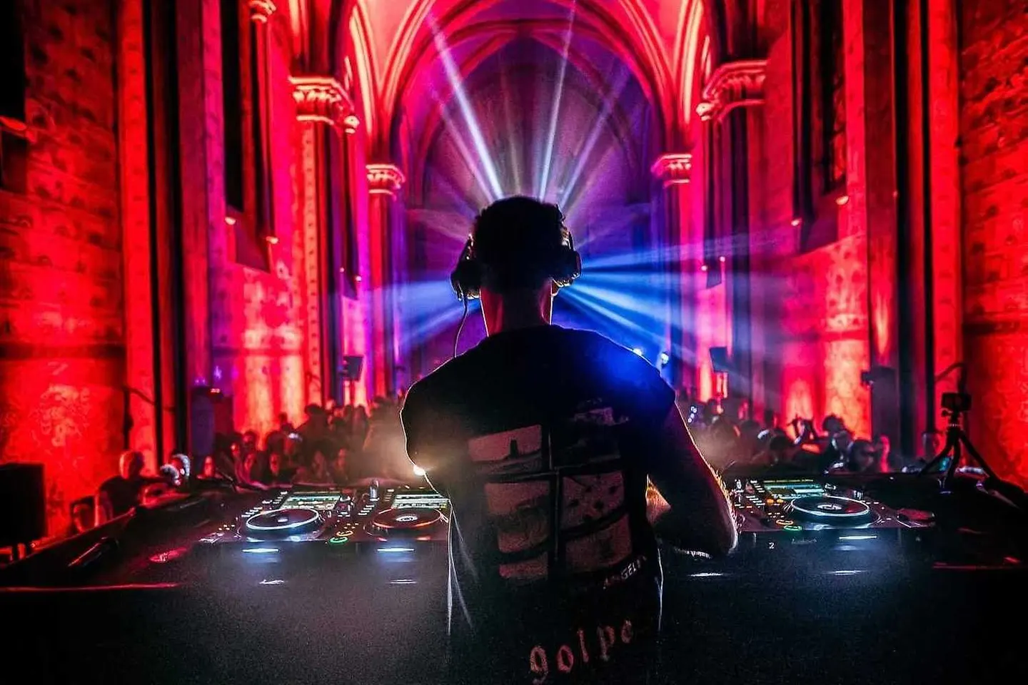 Church Rave – Golpe all night long