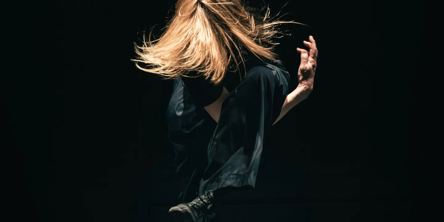Agitato— Jo Lloyd