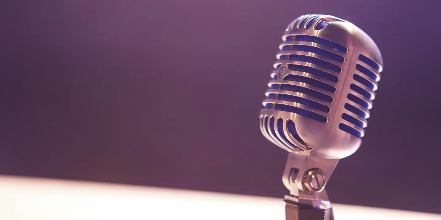 Monday Open Mic Night at The Oak & Iron Tavern