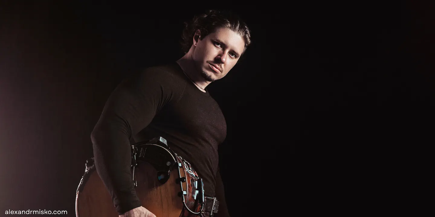 International Guitar Sensation Alexandr Misko with Special Guest Forest Bailey
