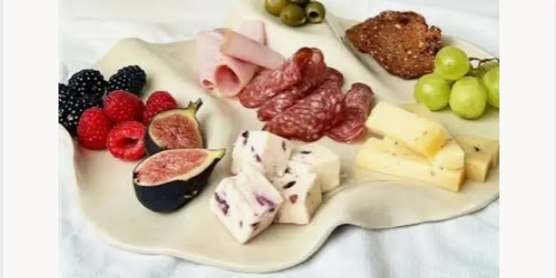 CLAY HEART - Handbuild Ceramic Charcuterie Board
