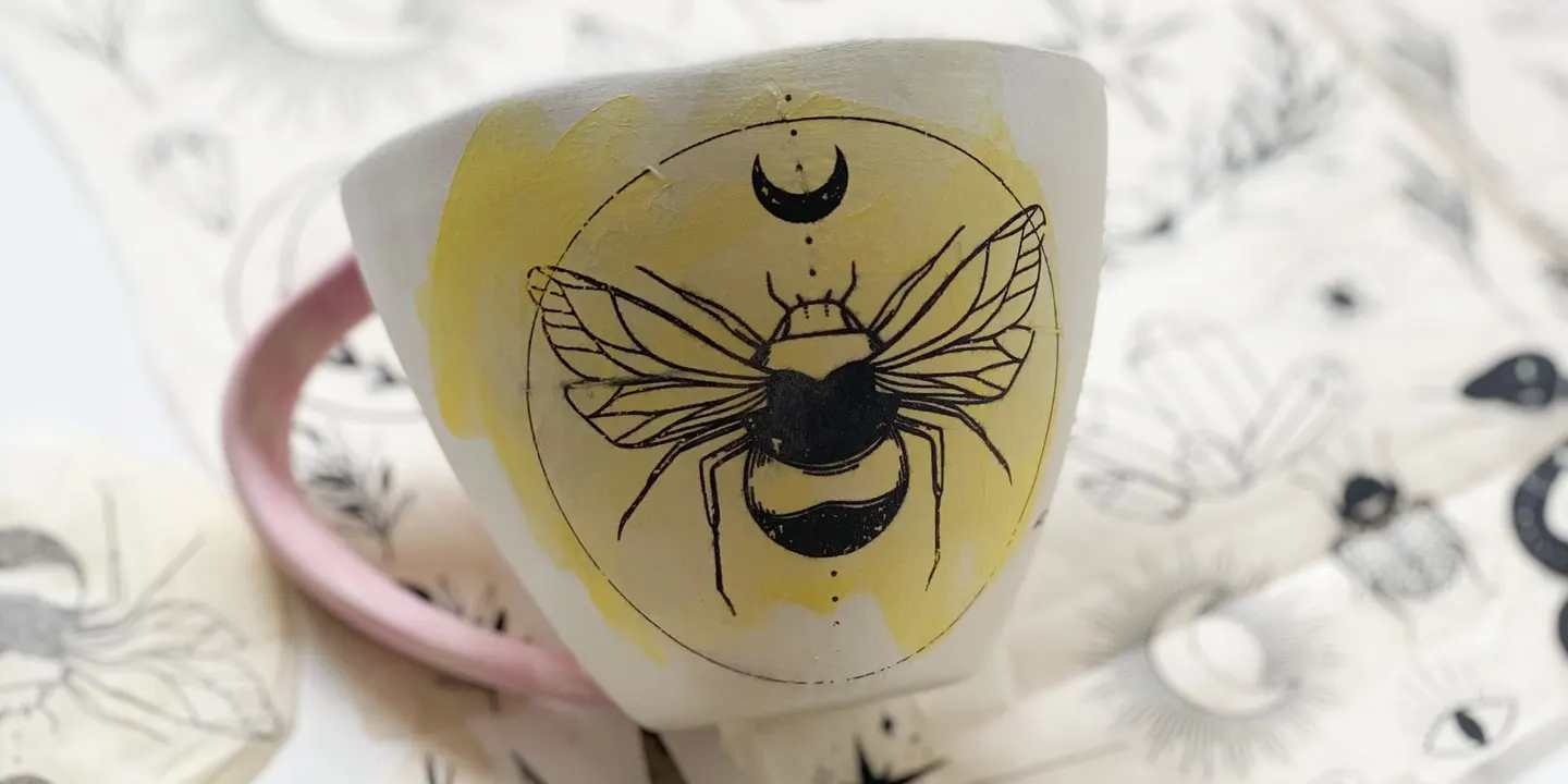Decorating Pottery Using Surface Design Techniques