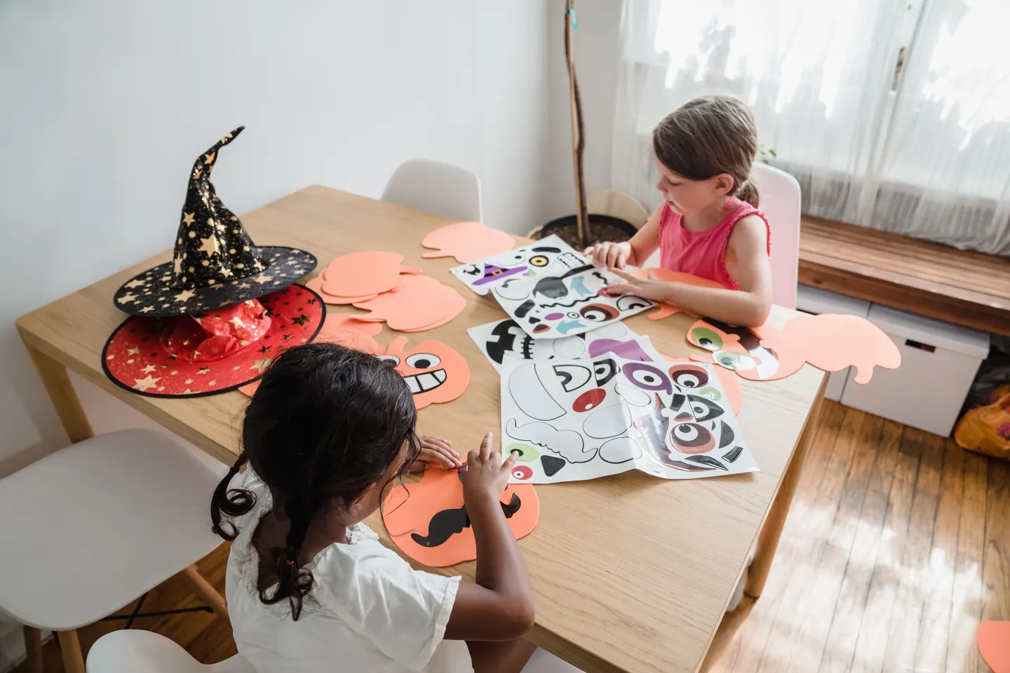 Halloween School Holidays: Make a Mini Spooky Book! | Ages 6-10