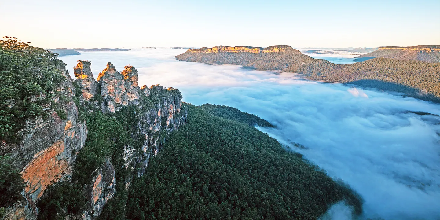 Blue Mountains Day Trip: Walking Tour of Leura Gardens Festival, then Katoomba Scenery, 3 October