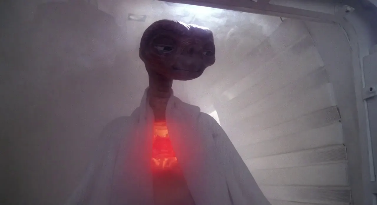 NEVER SEEN ON SCREEN: ET THE EXTRA TERRESTRIAL (1982)