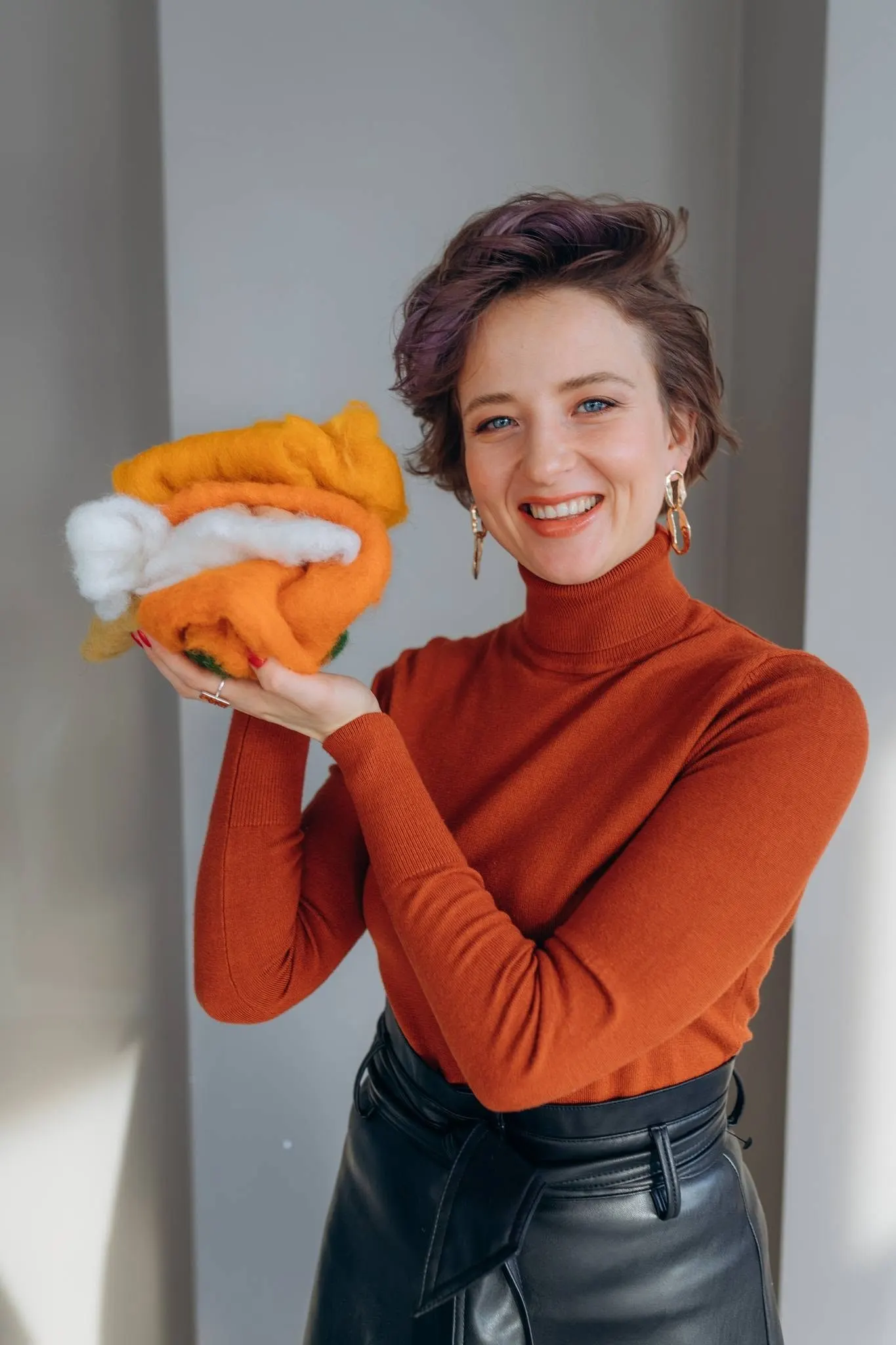 Warm craft evening: chat, connect, and felt with Olga!
