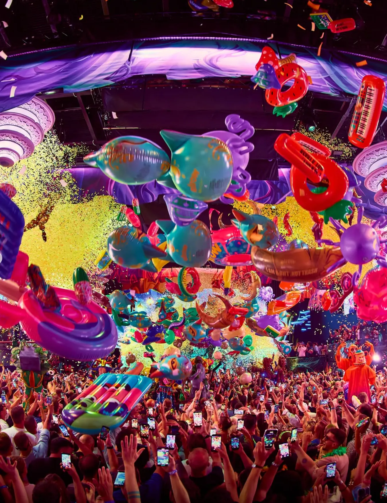 Not Elrow - Confetti Party Curated by La Maison