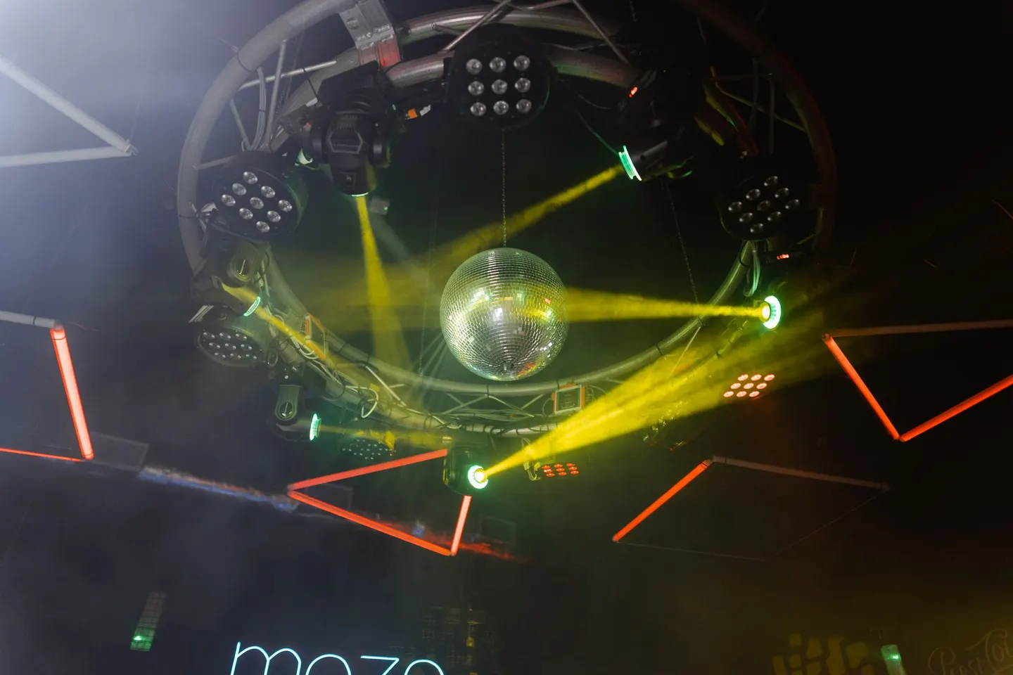 Jungle Thursdays: Freshers Go Wild @ Tup Tup Place