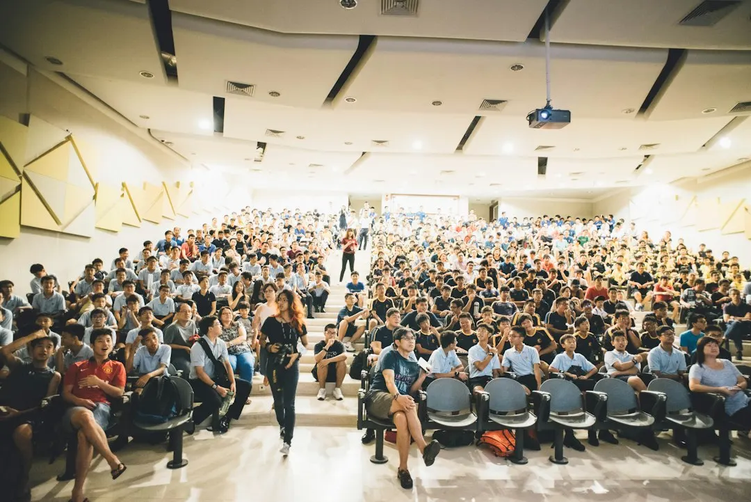 Seeing Singapore: Tan Pin Pin in Dialogue with Gwen Lee