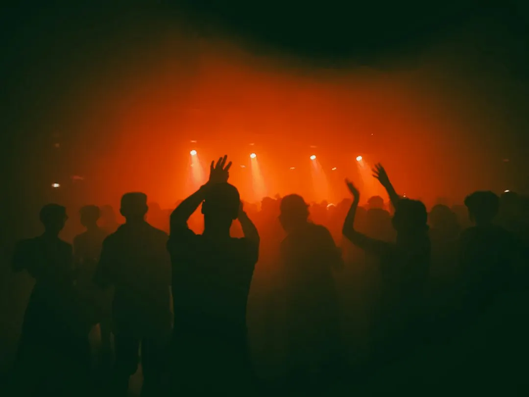 SUNSET BEATS 90's, Club classics