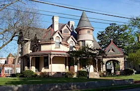 Historic Oakwood and North Blount: Architecture and History Tour