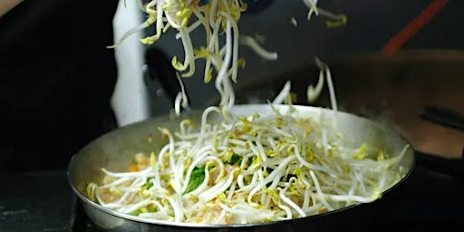 Thai Cooking Class: Red Curry & Tom Yum