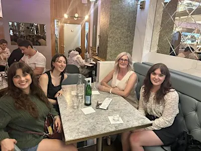 Foodies + New Friends: Mansfield | Small Town Edition