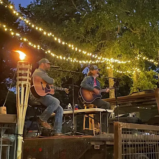 Lonestar Parish Live at Finish Line