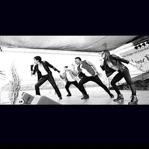 Sunday Funday w/ Michael Jackson Tribute by REMJ (Halloween Special)