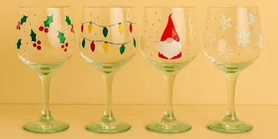 Festive Glass Painting: Wine glass at Meadowfield Leisure Centre Durham