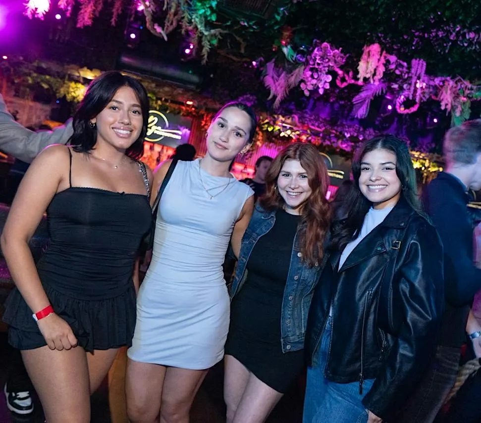 Foodies + New Friends: Moreno Valley Dinner Meet