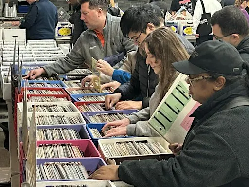 VINYL SALE! 15,000 records in ONE ROOM! Fairfax Record Riot! Sun Oct 18th