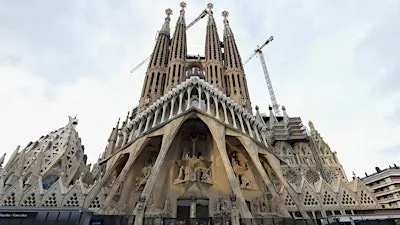 Barcelona: Oh My Gaudi Walking Tour