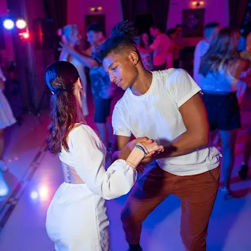 She Owns Sunday — Bachata Night Köln