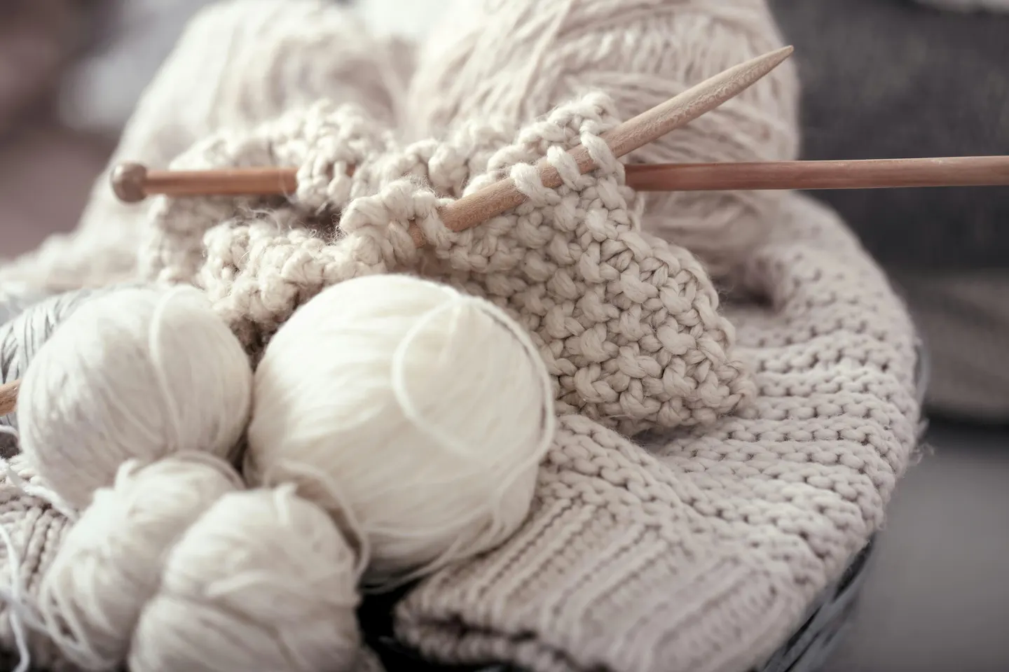Knitting 101 - Learn to Knit! with Jessica Bruner