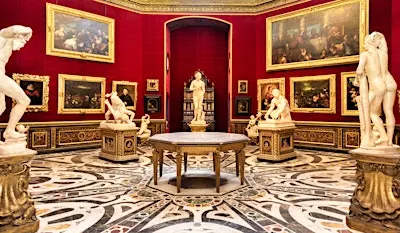 Visita Guidata alla Galleria degli Uffizi: tra Giotto, Leonardo e Michelang
