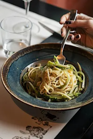ROME VEGETARIAN TASTING EXPERIENCE VISIT + FOOD&WINE IN TRASTEVERE