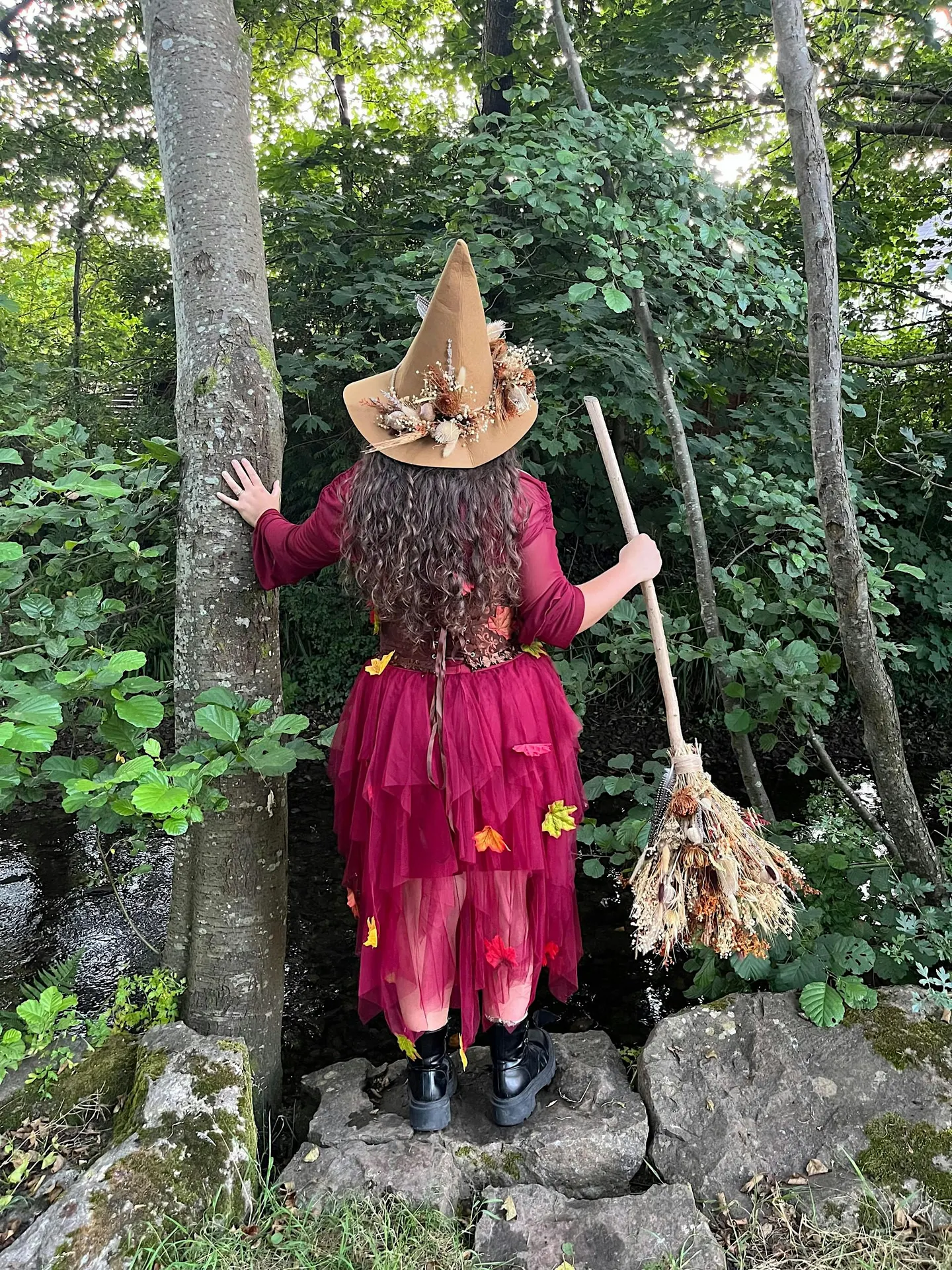Dried Floral Broomstick Workshop
