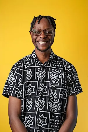 Comedian Learnmore Jonasi Live at the Record!