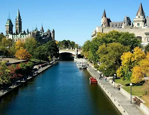 Ottawa Highlights: Parliament, Canal & ByWard Market