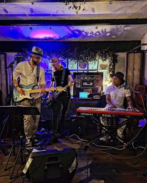 blues @ temperance | Neirin