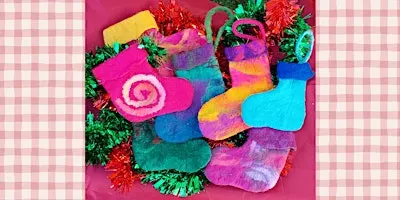 Which Craft: Christmas Felt Stockings