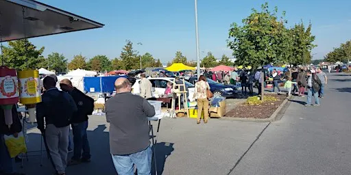Flohmarkt in der Innenstadt von Allersberg