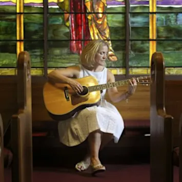 WISCONSIN SINGER/SONGWRITER SERIES presents CAROL MONTAG