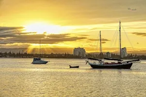 Chasing Light: A Gold Coast Sunset Photography Experience
