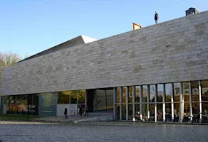 Rotterdam Highlights Audio Tour: Architectural Marvels and City Icons